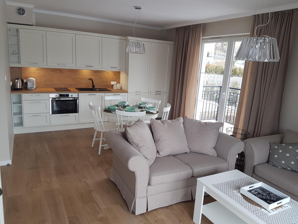 Apartamenty Amika シクラルスカ・ポレンバ エクステリア 写真