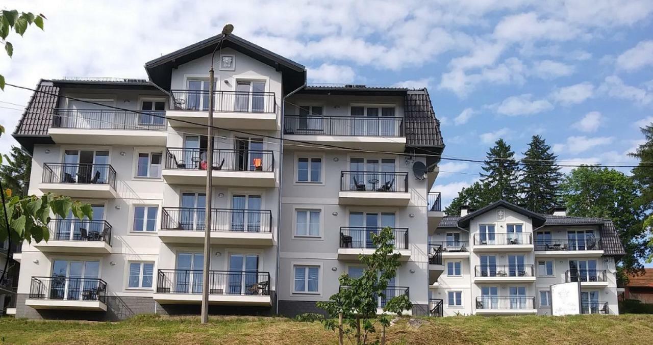 Apartamenty Amika シクラルスカ・ポレンバ エクステリア 写真