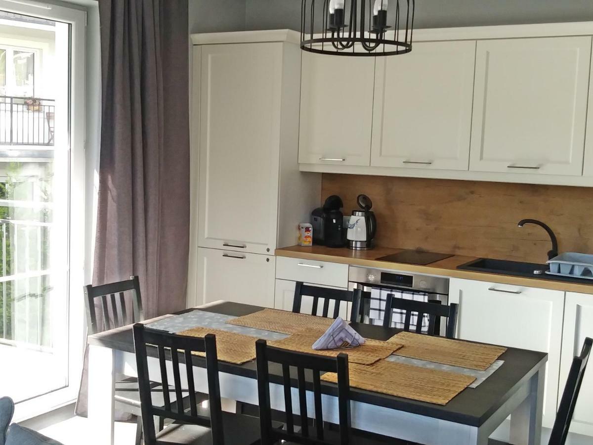 Apartamenty Amika シクラルスカ・ポレンバ エクステリア 写真