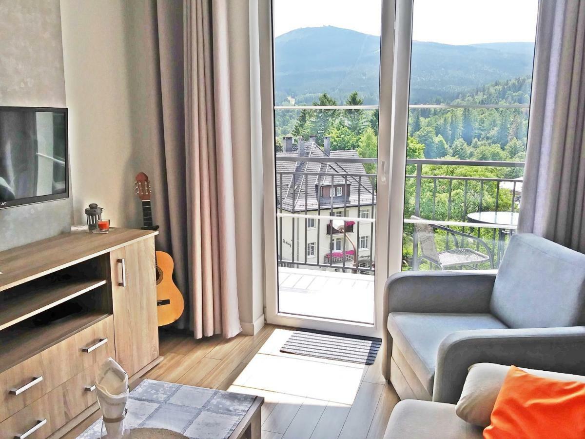 Apartamenty Amika シクラルスカ・ポレンバ エクステリア 写真